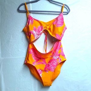 Athleta Kailua Cut Out One Piece M